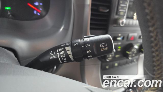 Kia Canival 2012 — photo 24