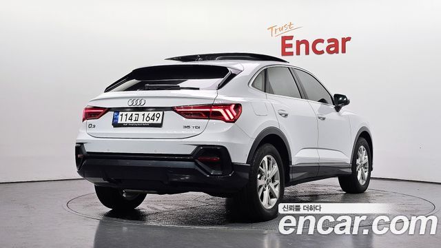 Audi Q3 2023 — photo 2