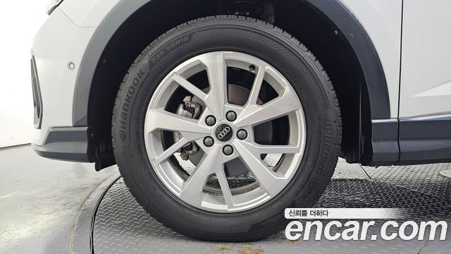 Audi Q3 2023 — photo 5