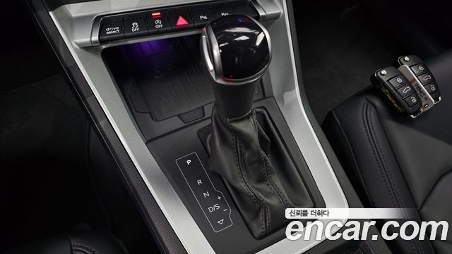 Audi Q3 2023 — photo 12