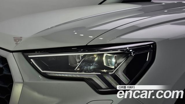 Audi Q3 2023 — photo 8