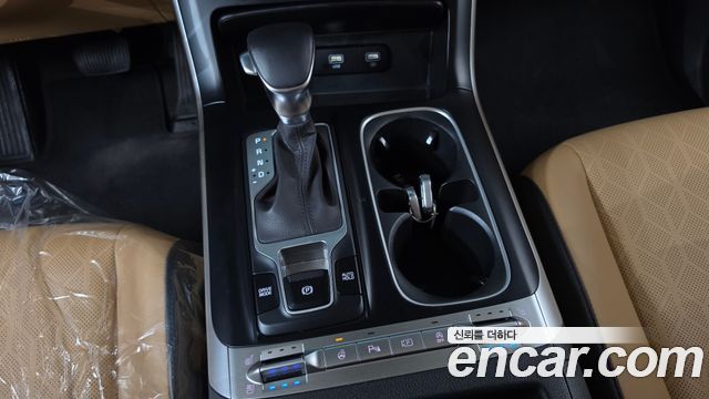 Kia Canival 2022 — photo 12