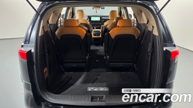 Kia Canival 2022 — photo 23