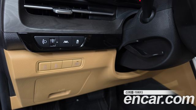 Kia Canival 2022 — photo 25
