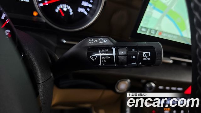 Kia Canival 2022 — photo 26