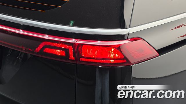 Kia Canival 2022 — photo 9