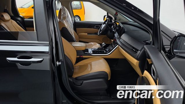 Kia Canival 2022 — photo 16