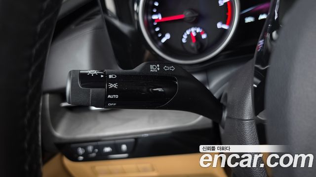 Kia Canival 2022 — photo 27