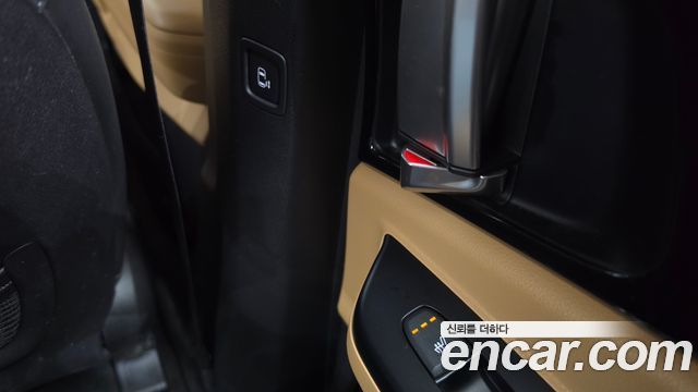 Kia Canival 2022 — photo 30