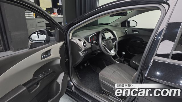 Chevrolet Korea Aveo 2017 — photo 13