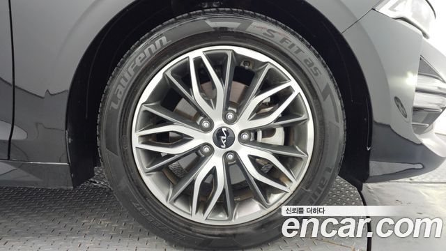Kia K5 2023 — photo 7