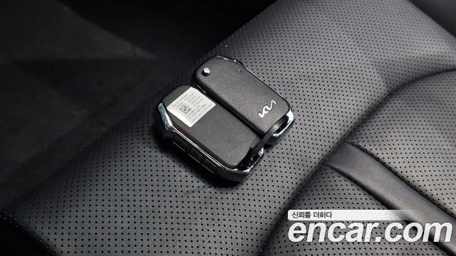 Kia K5 2023 — photo 33