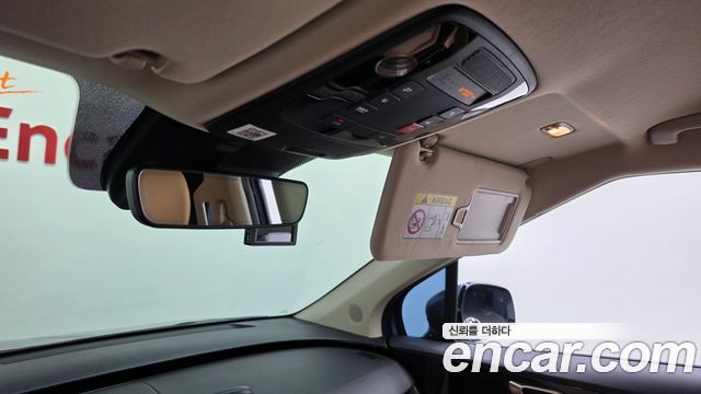 Kia Canival 2023 — photo 24