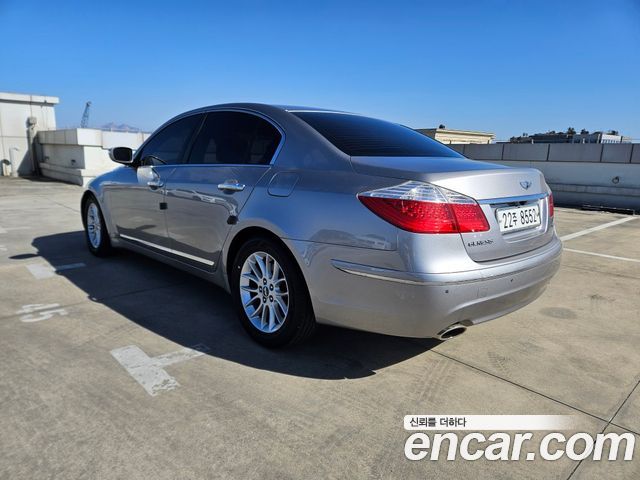 Hyundai Genesis 2008 — photo 2