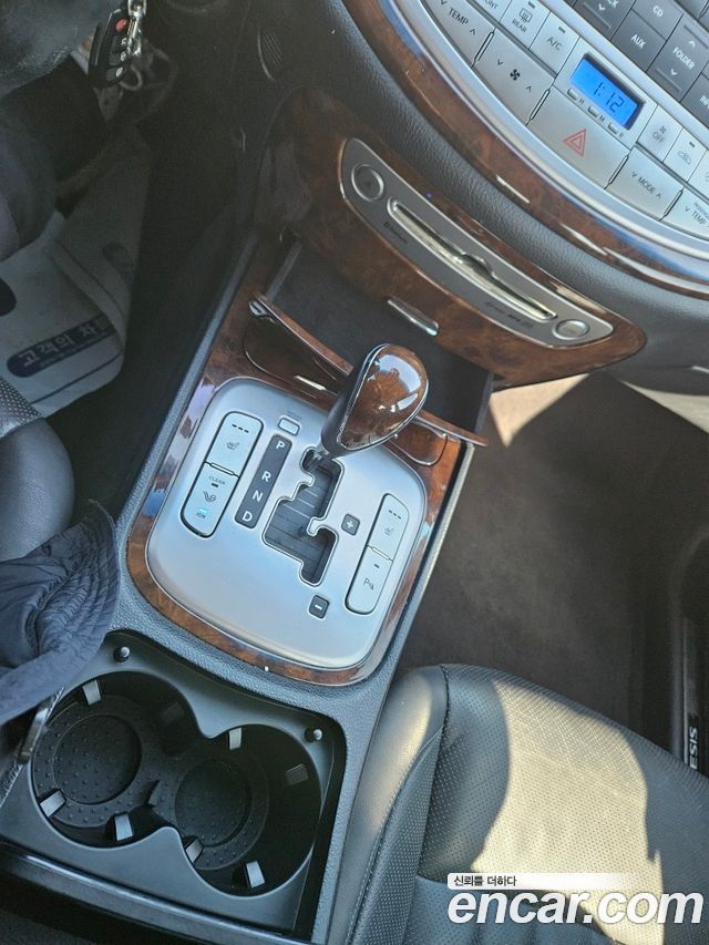 Hyundai Genesis 2008 — photo 9