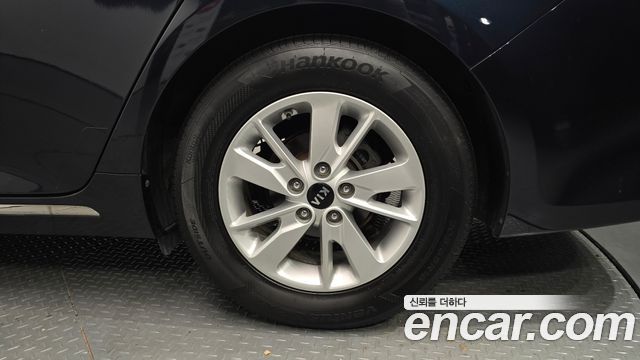Kia K5 2016 — photo 7