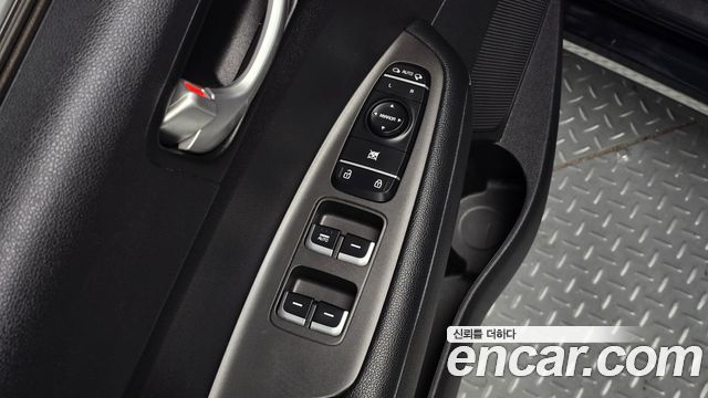 Kia K5 2016 — photo 21