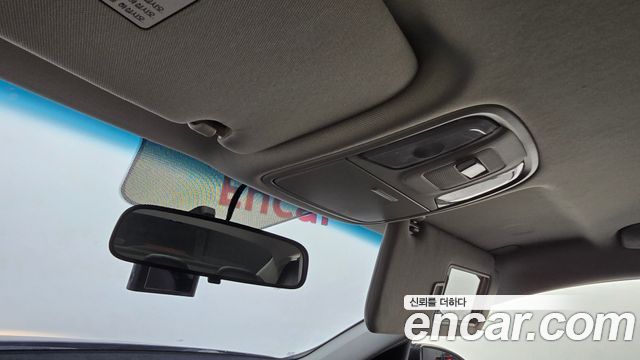 Kia K5 2016 — photo 22