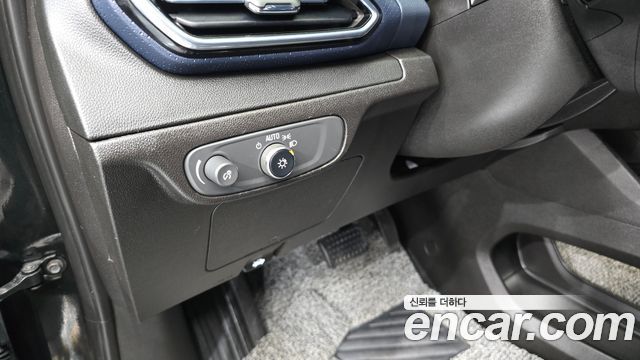Chevrolet Korea 볼트 EUV 2023 — photo 18