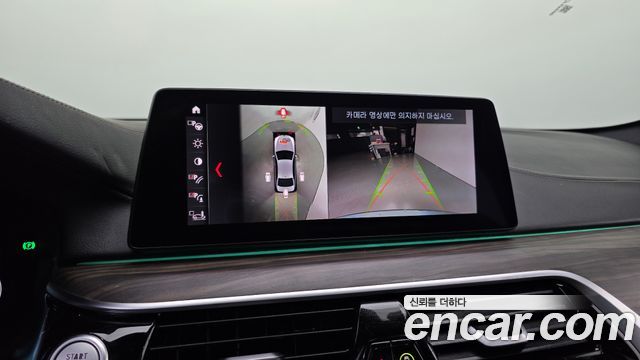 BMW 5-Series 2019 — photo 14