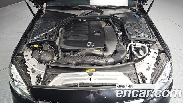 Mercedes-Benz C-Class 2020 — photo 6