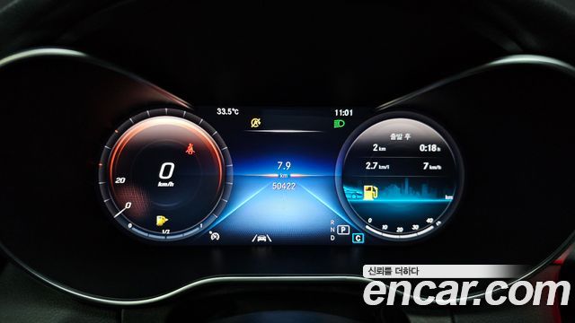 Mercedes-Benz C-Class 2020 — photo 11