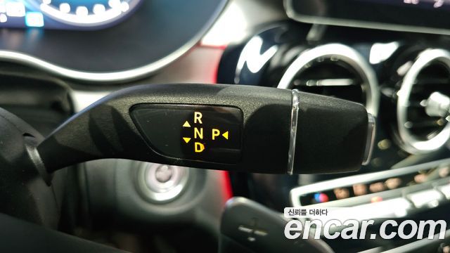 Mercedes-Benz C-Class 2020 — photo 12