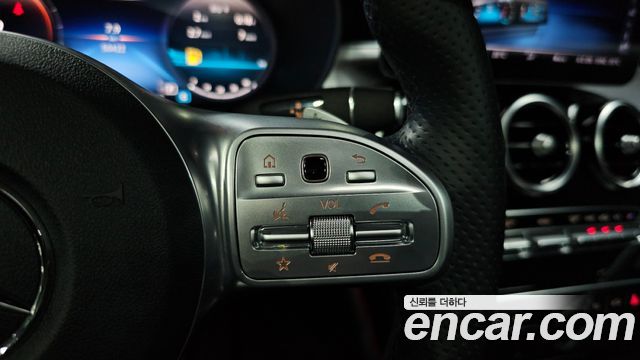 Mercedes-Benz C-Class 2020 — photo 28
