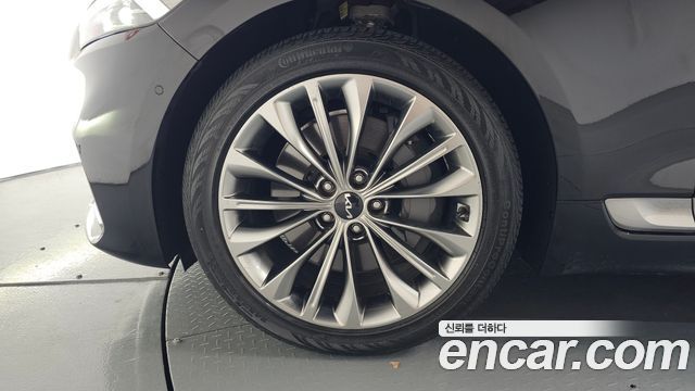 Kia K9 2023 — photo 5