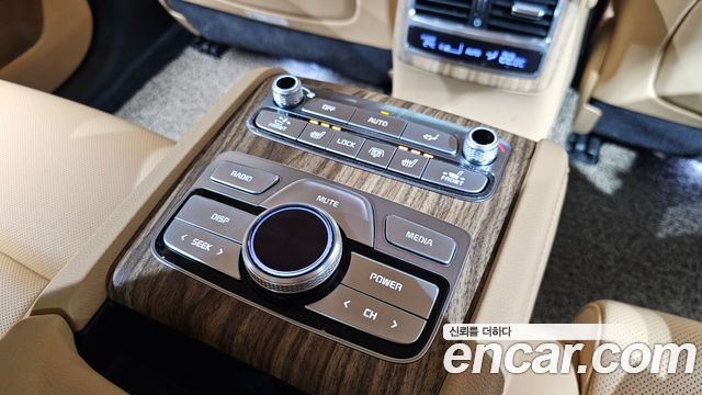 Kia K9 2023 — photo 28