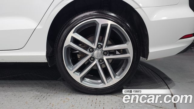 Audi A3 2020 — photo 7