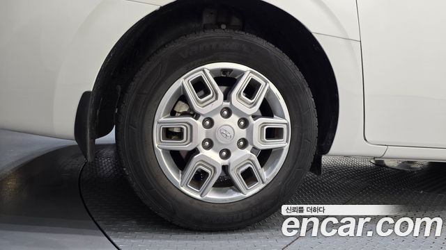 Hyundai Staria 2023 — photo 5