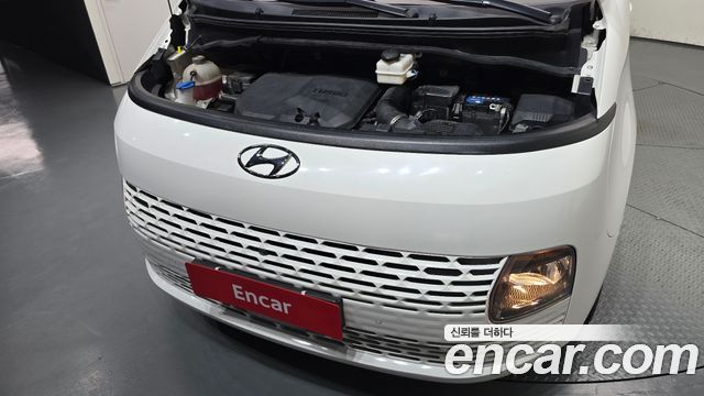 Hyundai Staria 2023 — photo 6