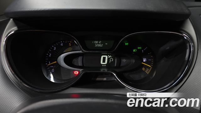 Renault Korea QM3 2016 — photo 11