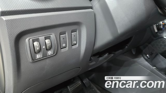 Renault Korea QM3 2016 — photo 24