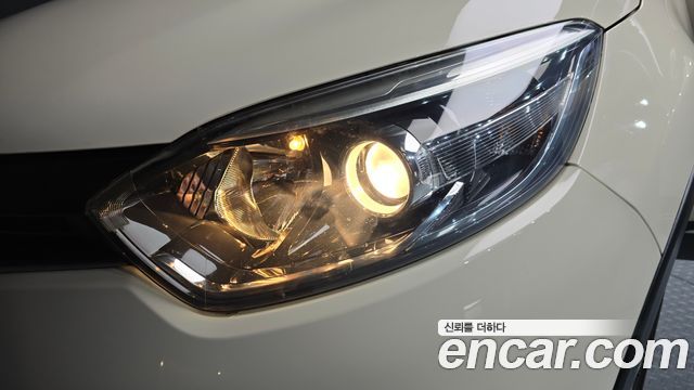 Renault Korea QM3 2016 — photo 8