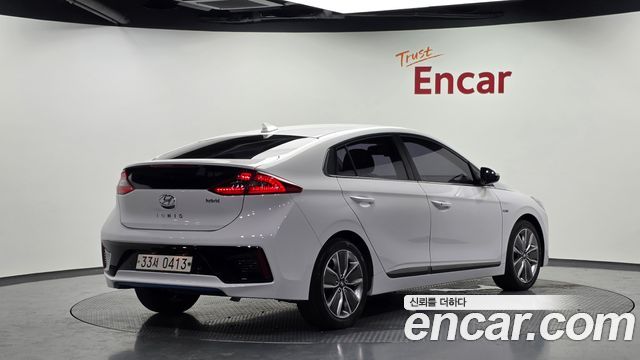 Hyundai Ioniq 2016 — photo 2