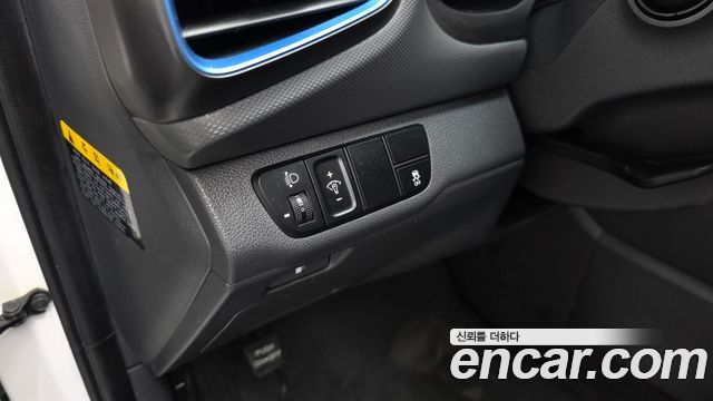 Hyundai Ioniq 2016 — photo 28