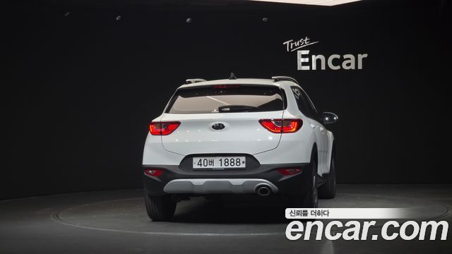 Kia Stonic 2019 — photo 4
