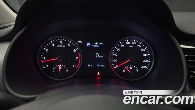 Kia Stonic 2019 — photo 8