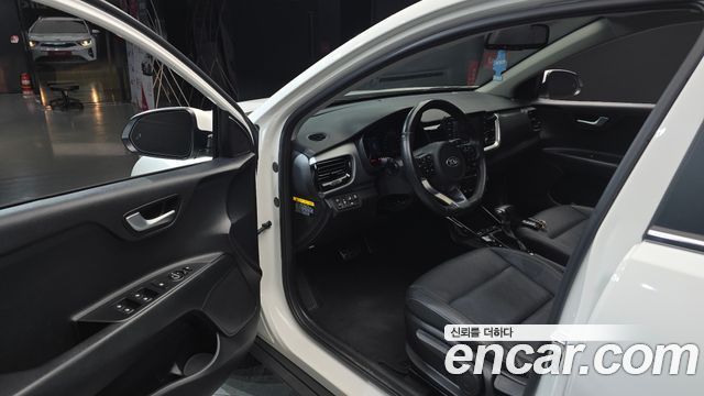 Kia Stonic 2019 — photo 10
