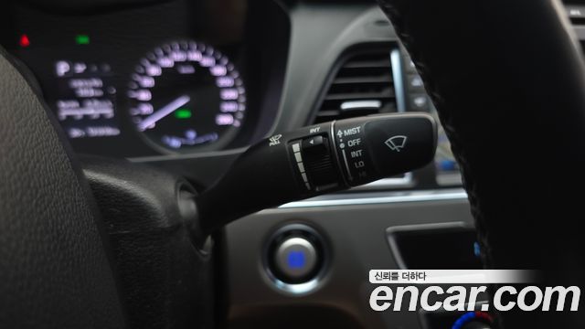 Hyundai Sonata 2015 — photo 17