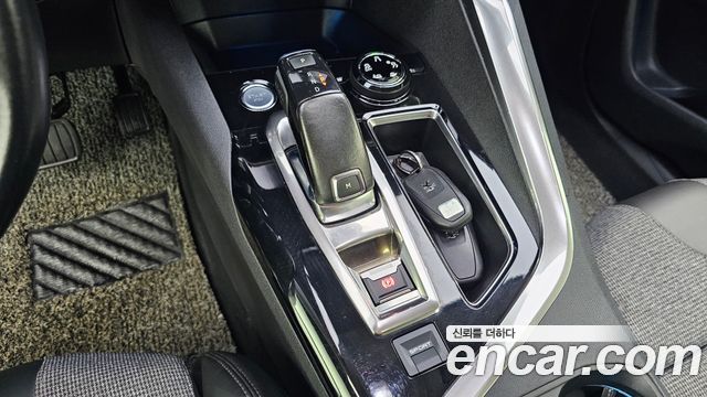 Peugeot 3008 2017 — photo 9