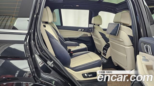 BMW X7 2019 — photo 12