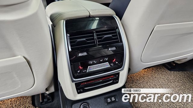 BMW X7 2019 — photo 19