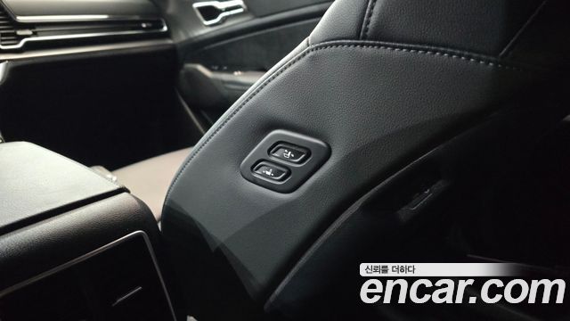 Kia Sportage 2023 — photo 19