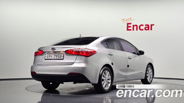 Kia K3 2013 — photo 2