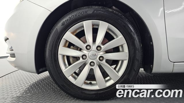 Kia K3 2013 — photo 5