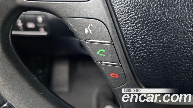 Kia K3 2013 — photo 20