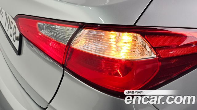 Kia K3 2013 — photo 9